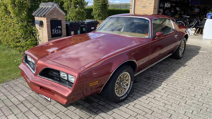 Pontiac Firebird 2 dr. Aut