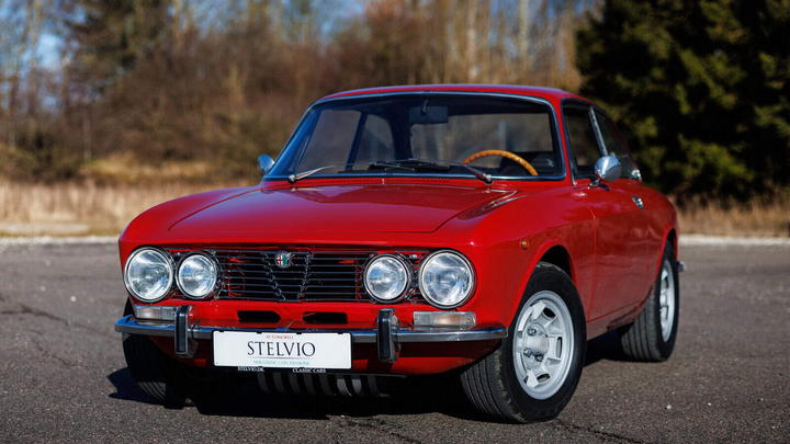Alfa Romeo 2000 GT Veloce