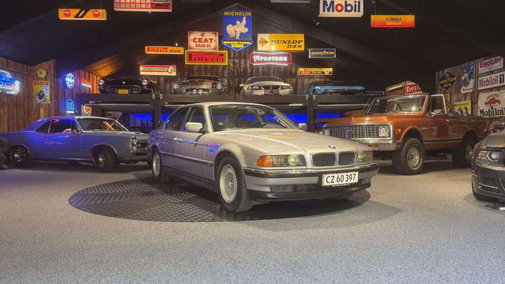 BMW 740 7-serie E38 i