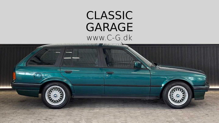 BMW 3 Series E30 Touring 320i
