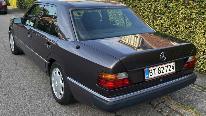 Mercedes-Benz E-Class E-Klasse (W124) 260