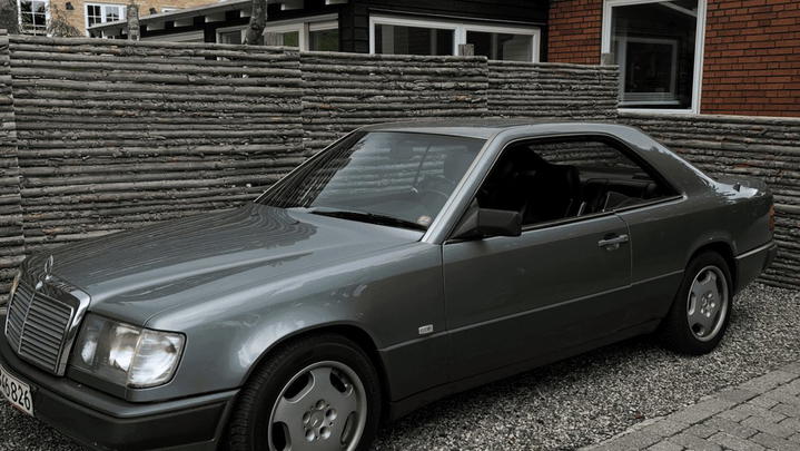 Mercedes-Benz E-Class E-Klasse (W124) CE-300