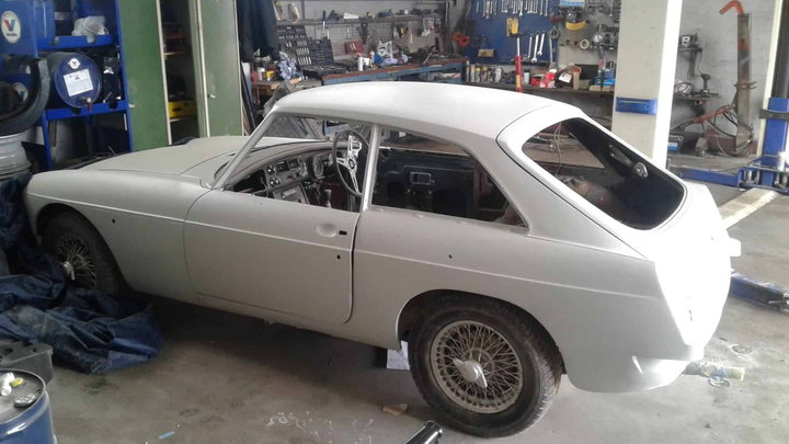MG B 1,8 GT