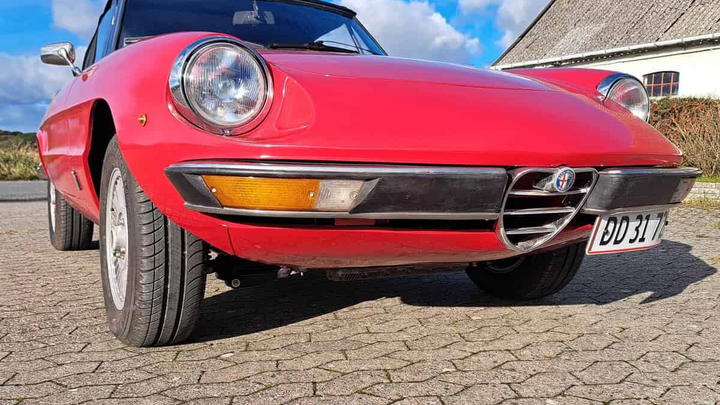 Alfa Romeo Spider 2000