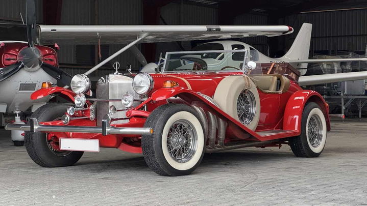 Excalibur SS Roadster Serie II