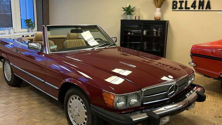 Mercedes-Benz SL-Class SL-Klasse (R107) SL 560