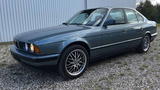 BMW 5 Series E34 525i