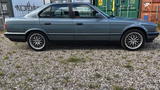 BMW 5 Series E34 525i