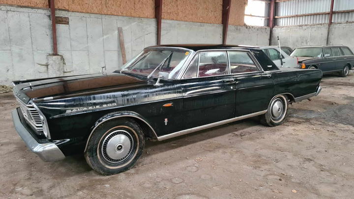 Ford Galaxy XL500 4 Dørs Hardtop