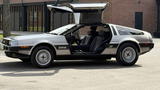 DeLorean DMC 12