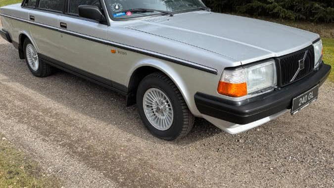Volvo 240 GL