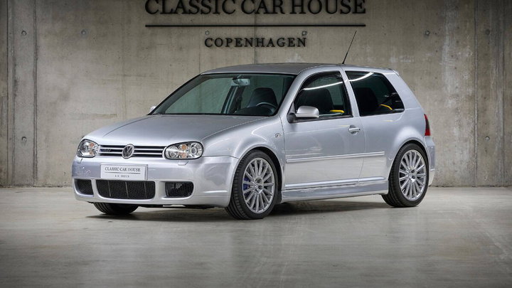 Volkswagen Golf VW R32