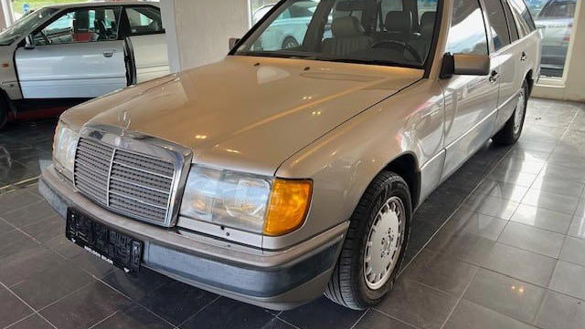 Mercedes-Benz E-Class E-Klasse (W124) 300 Te 4-Motion 7 Personers
