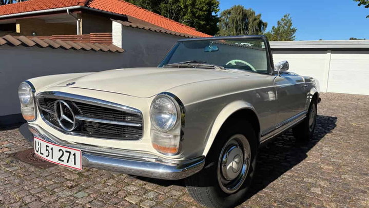 Mercedes-Benz SL-Class SL (W113) 230 SL