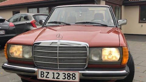 Mercedes-Benz 200-300 (W123) 200