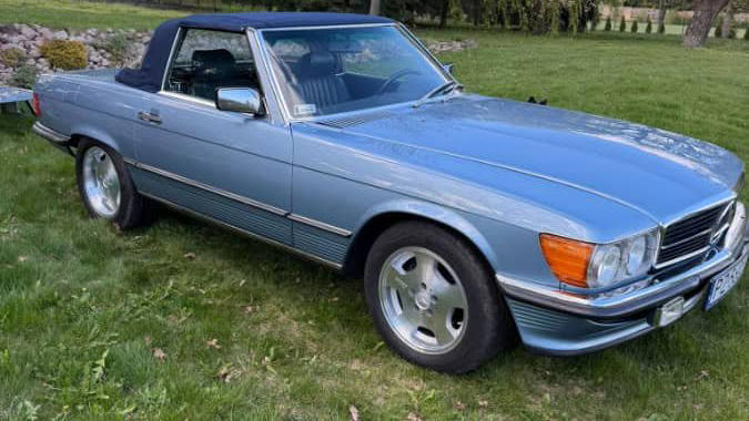 Mercedes-Benz SL-Class SL-Klasse (R107) 560 V8