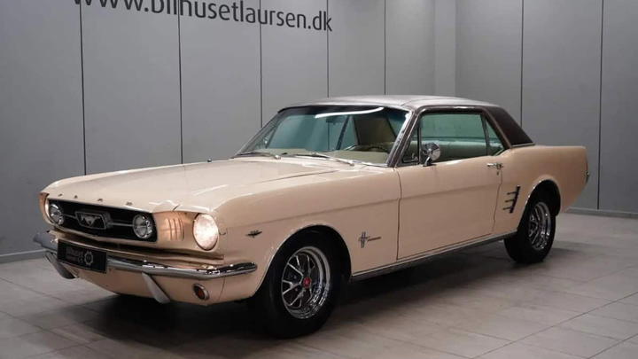 Ford Mustang v8
