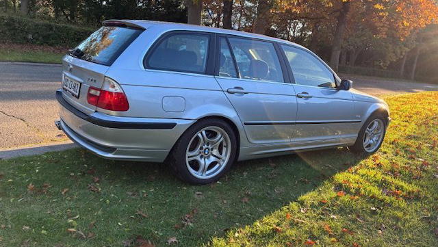 BMW 3 Series E46 330i Touring