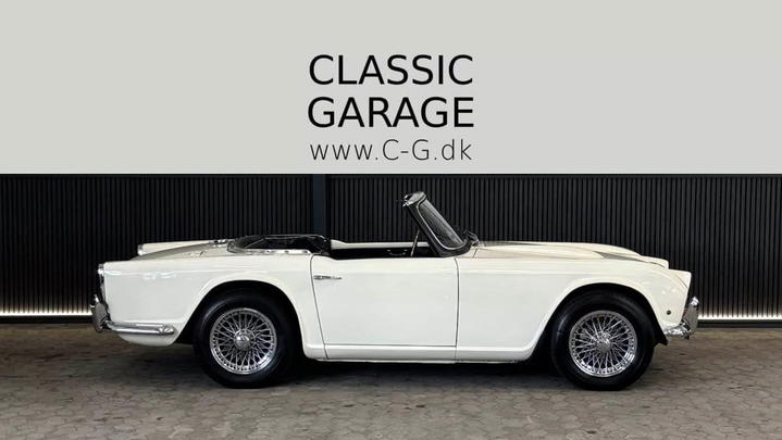 Triumph TR4 roadster