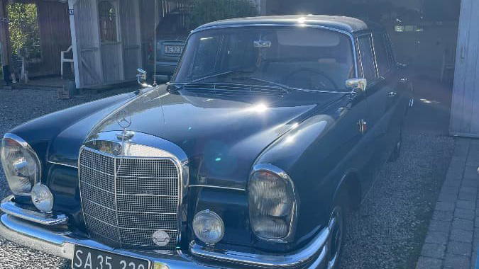 Mercedes-Benz 220-280 (W111) Heckflosse