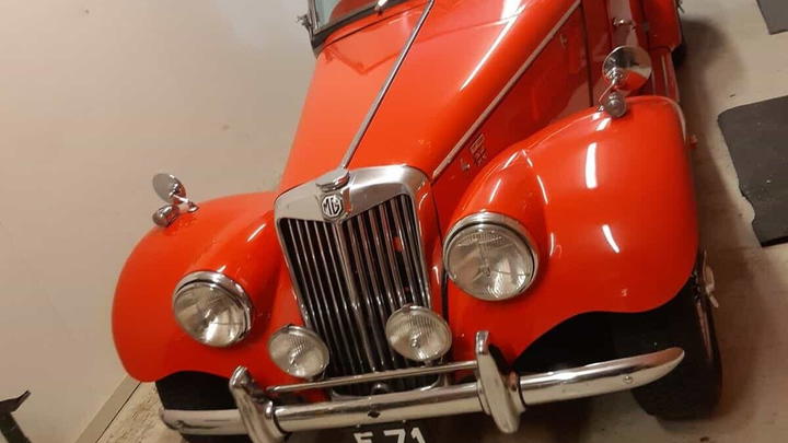MG TF 15-roadster