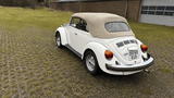 Volkswagen Beetle VW Bobbel 1303 Cabriolet Triple White Edition