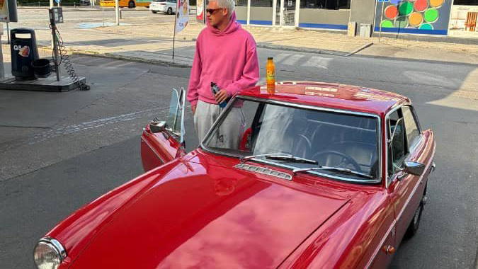 MG B GT