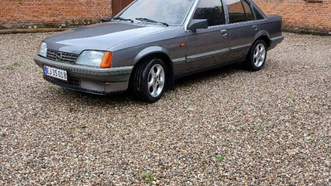 Opel Rekord E touring