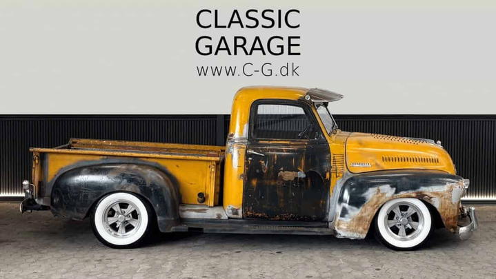 Chevrolet 3100 Stepside Short-bed V8