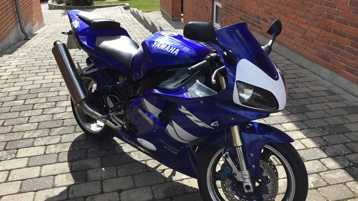 Yamaha YZF-R1