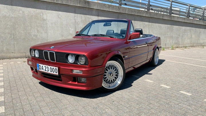 BMW 3 Series E30 320i Cabriolet