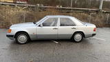 Mercedes-Benz E-Class E-Klasse (W124) 300 E