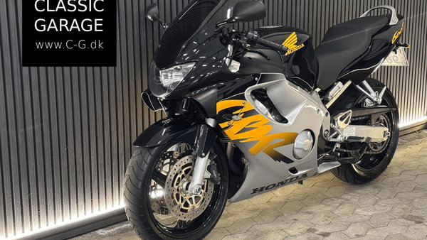Honda CBR600F4i