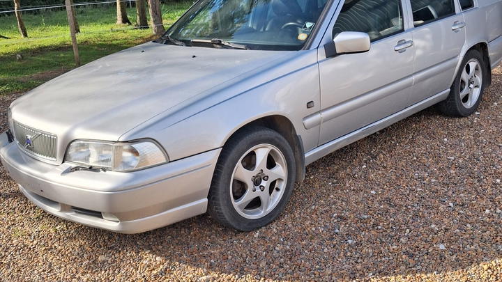 Volvo S70 Sedan
