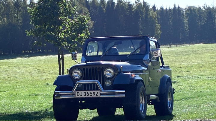 Jeep CJ7 V8