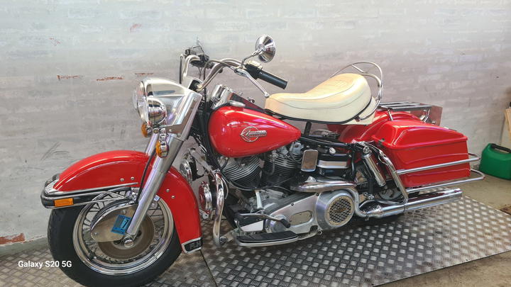Harley Davidson FLH Electra Glide 1200