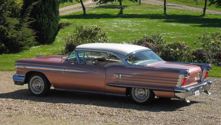 Oldsmobile Delta 88 2 dr. coupe