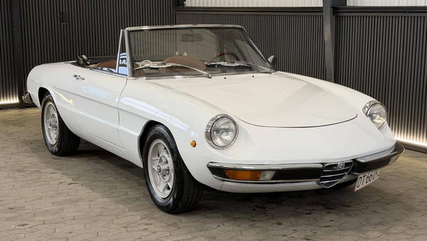 Alfa Romeo Spider (105) 1600