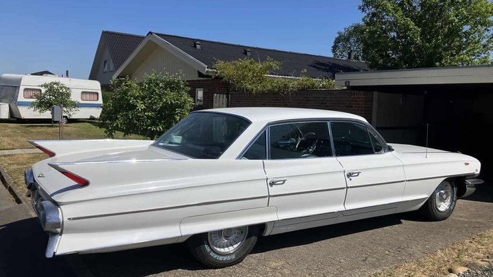 Cadillac DeVille 6,7 v8