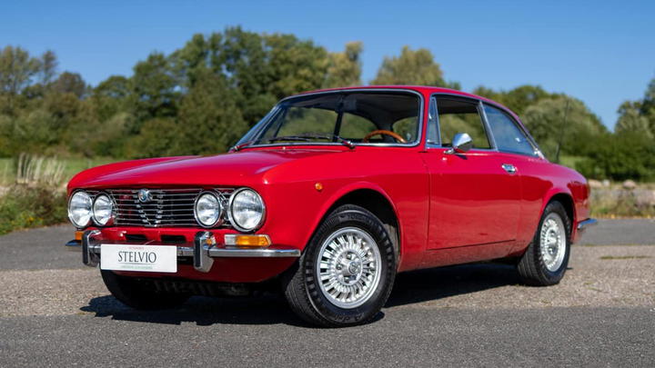 Alfa Romeo 2000 GT Veloce