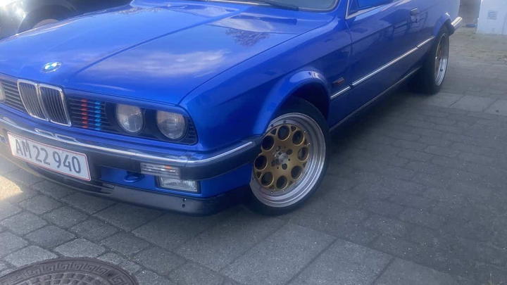 BMW 3 Series E30 2,5 cabriolet