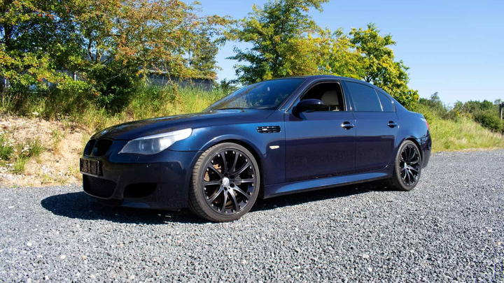 BMW M5 E60