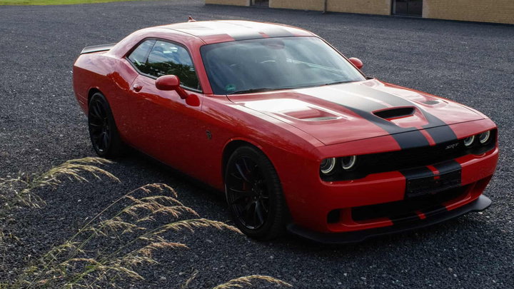 Dodge Challenger SRT Hellcat