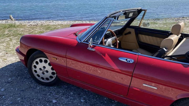 Alfa Romeo Spider Serie 4