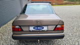 Mercedes-Benz E-Class E-Klasse (W124) 300 D