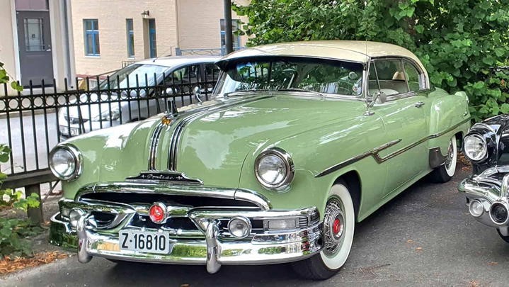 Pontiac Chieftain Catalina serie 27 Custom Catalina