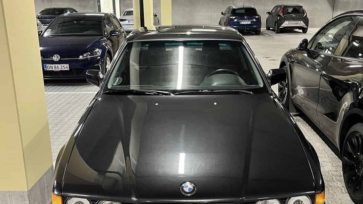 BMW 730 7-serie E32 i